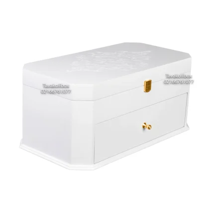 جعبه ساعت 26 خونه لوکس هشت ضلعی کشودار درب دار رنگ سفید مدل : TW-2478